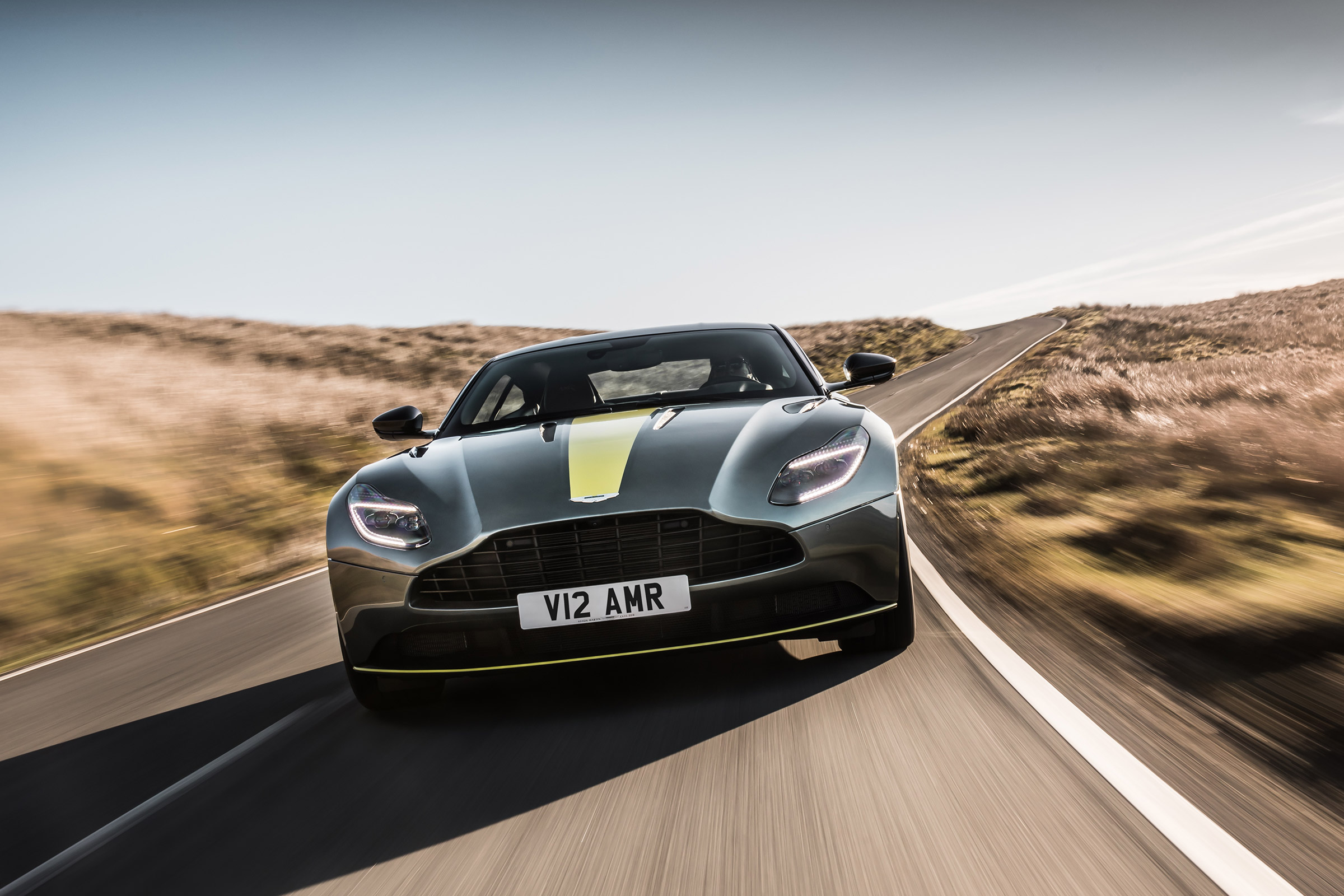 Aston Martin DB11 AMR - front