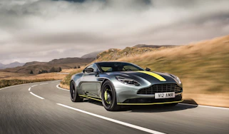 Aston Martin DB11 AMR - front tracking