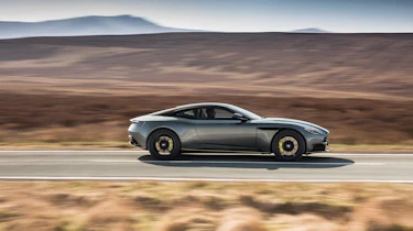 Aston Martin DB11 AMR - side