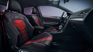 Volkswagen Golf GTI TCR Concept - seats