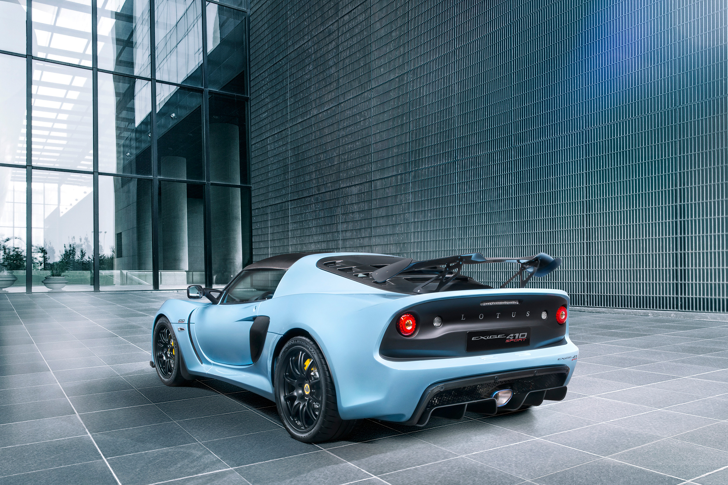 Lotus Exige 410 Sport – rear quarter