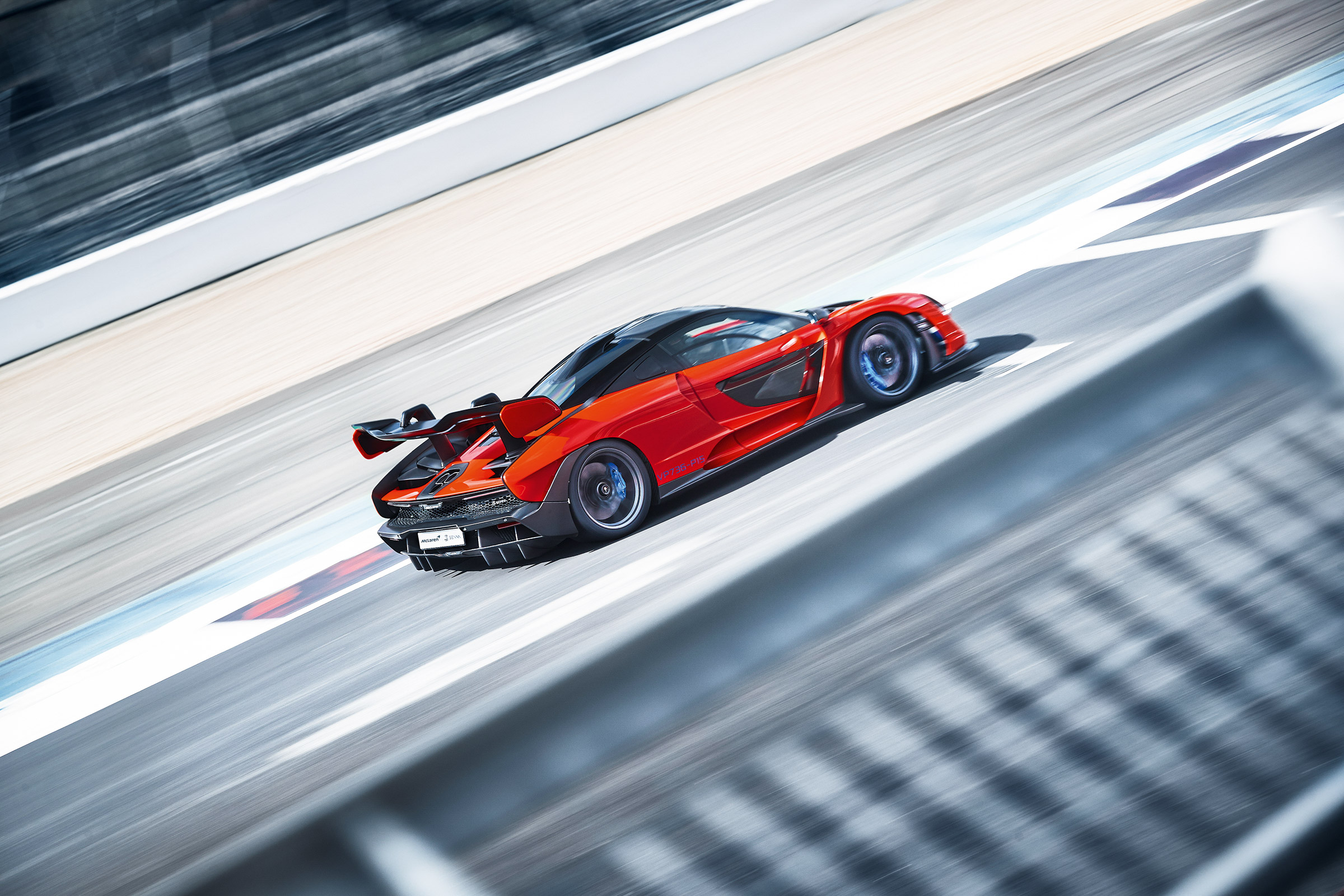 McLaren Senna at silverstone - profile