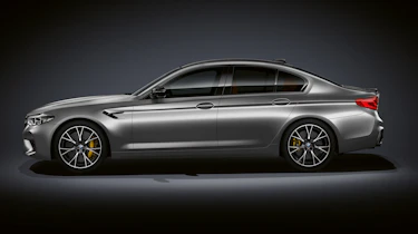 BMW M5 Competition - profile
