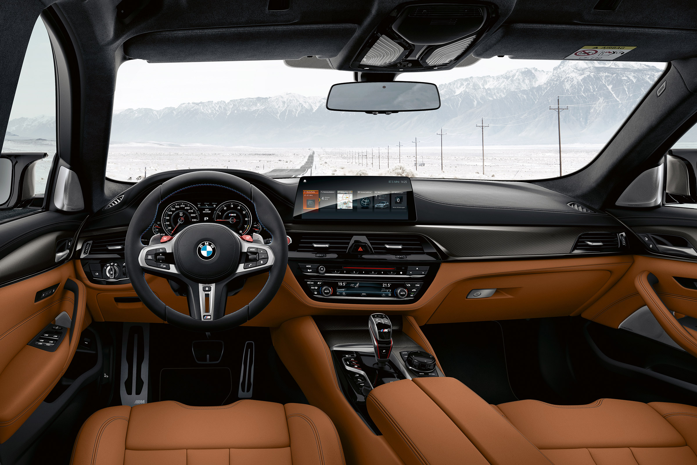 BMW M5 Competition - interior