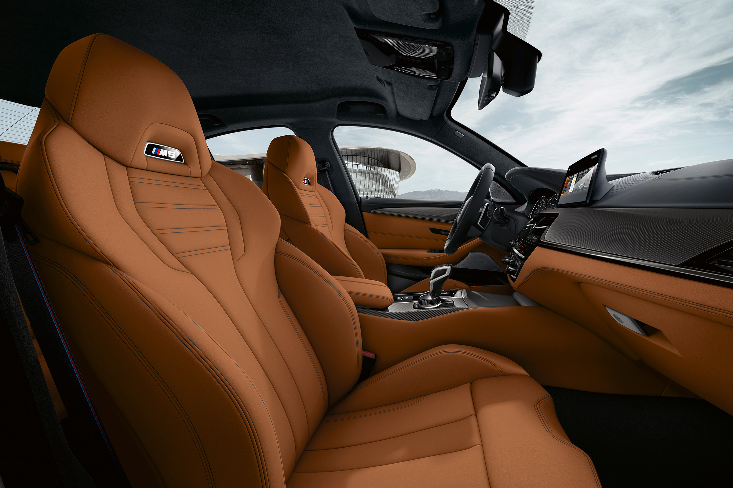 BMW M5 Competition - seats