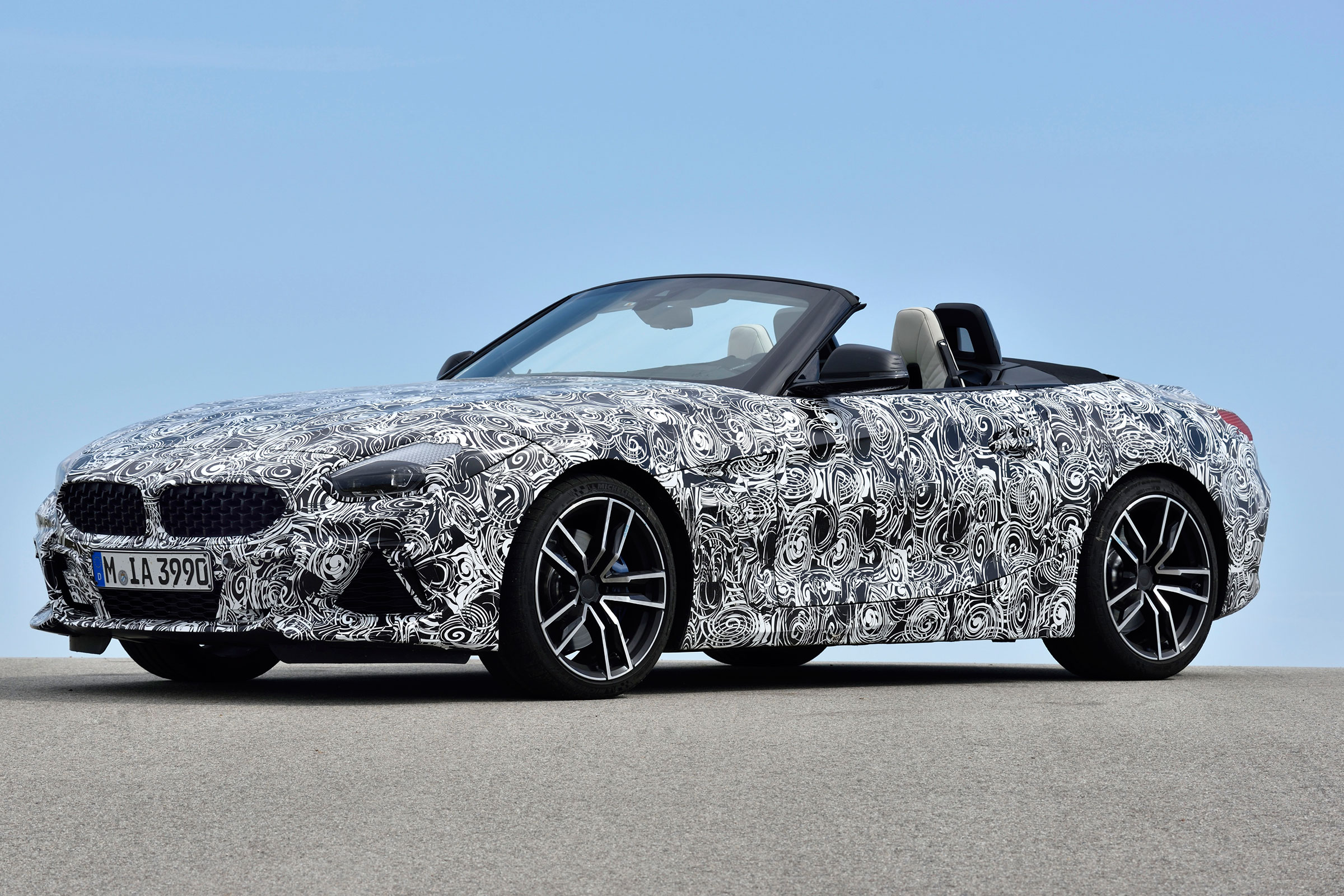 New 2019 BMW Z4 – front quarter