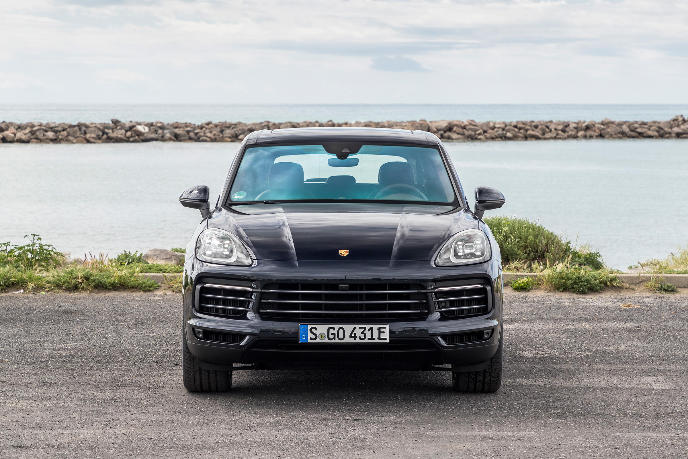 Porsche Cayenne E-Hybrid – front