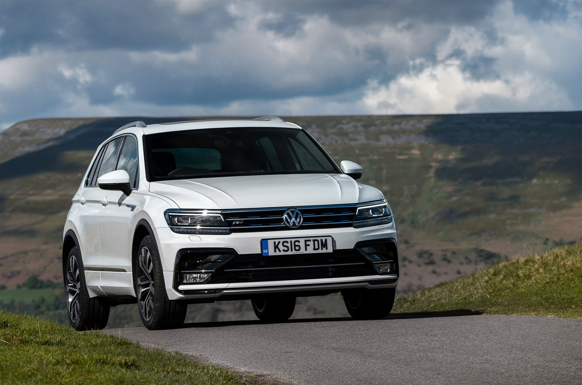 Volkswagen Tiguan R-Line – Rear