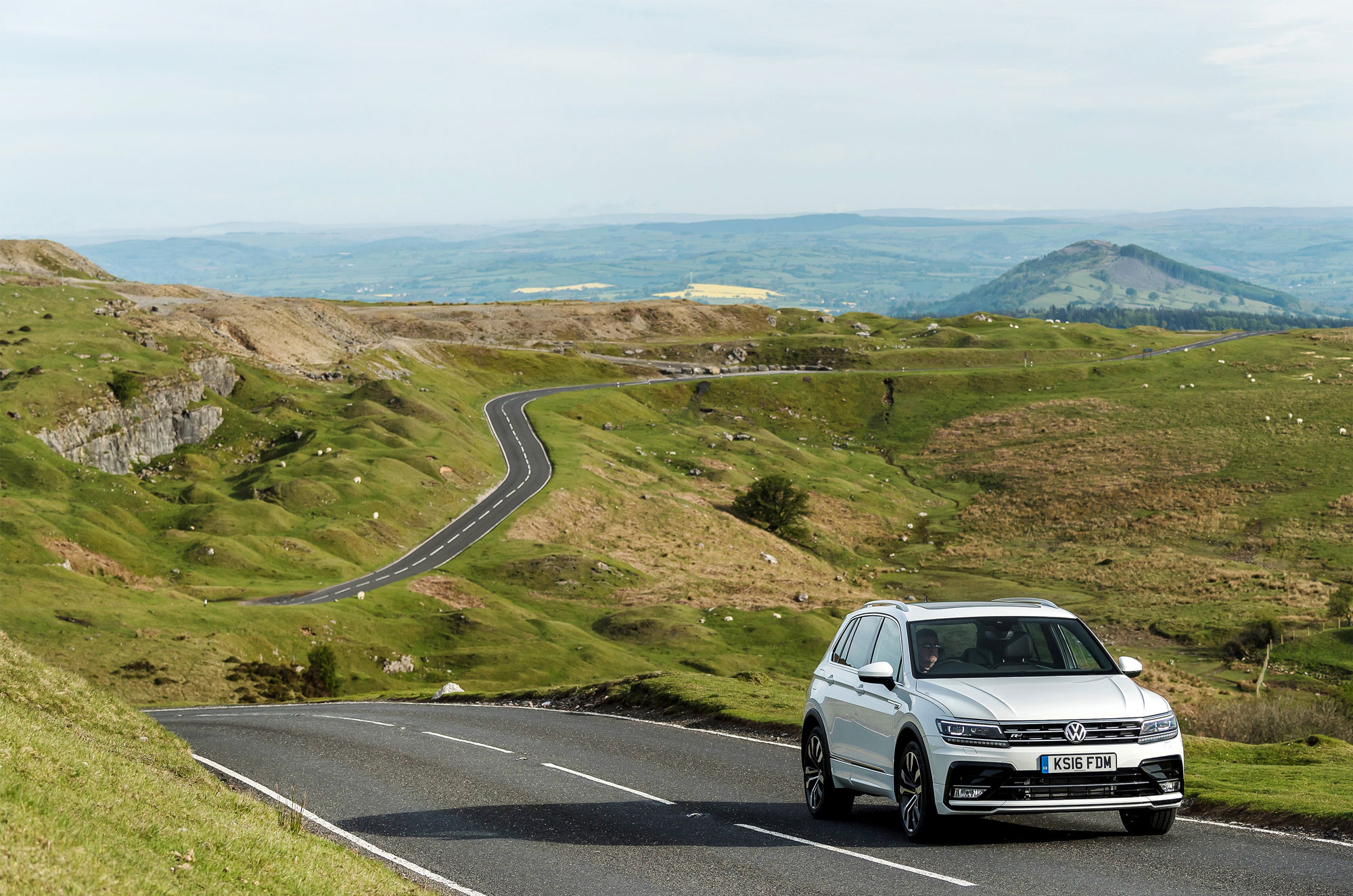 Volkswagen Tiguan R-Line – Front