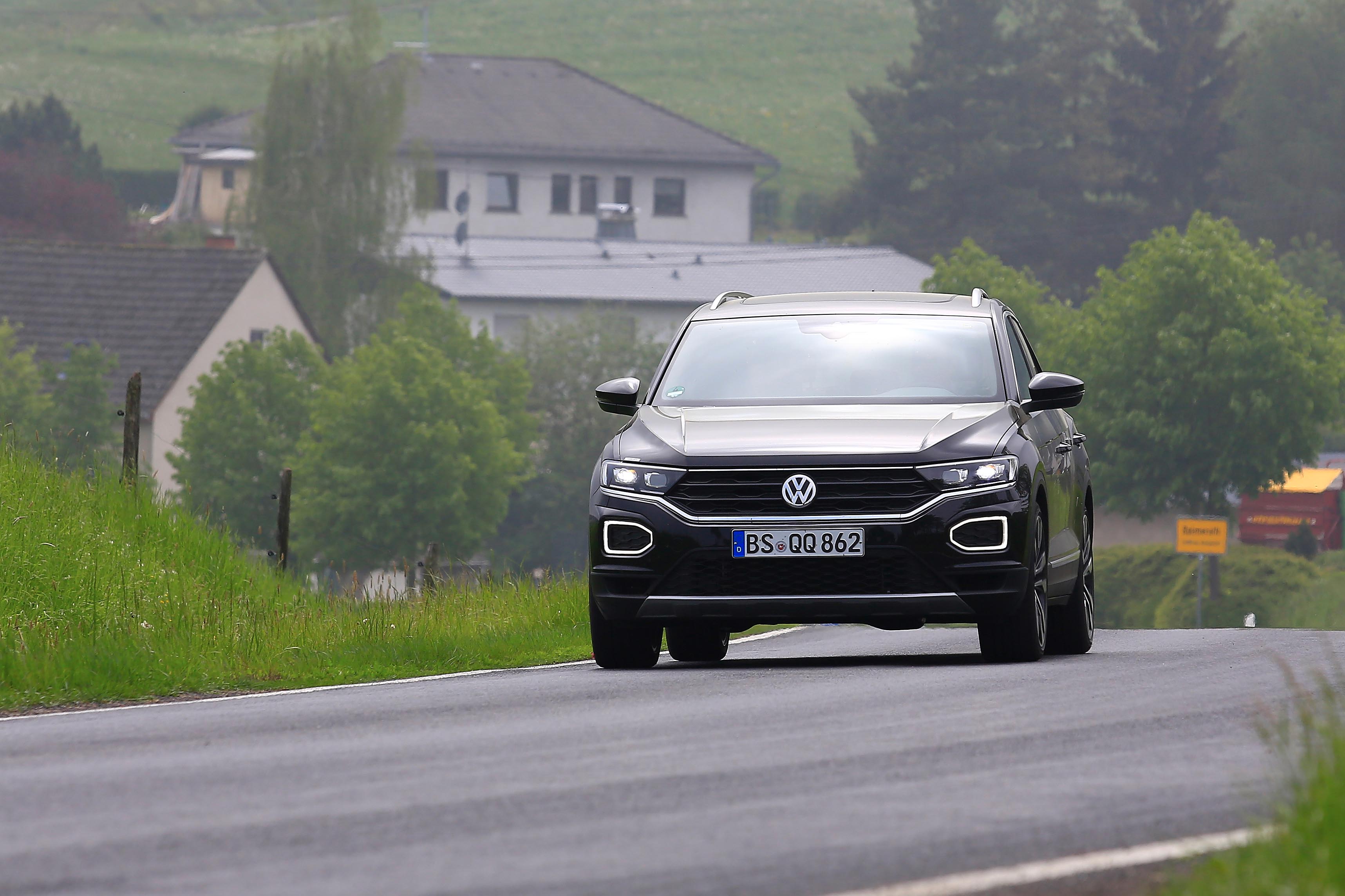 VW T-Roc R – front