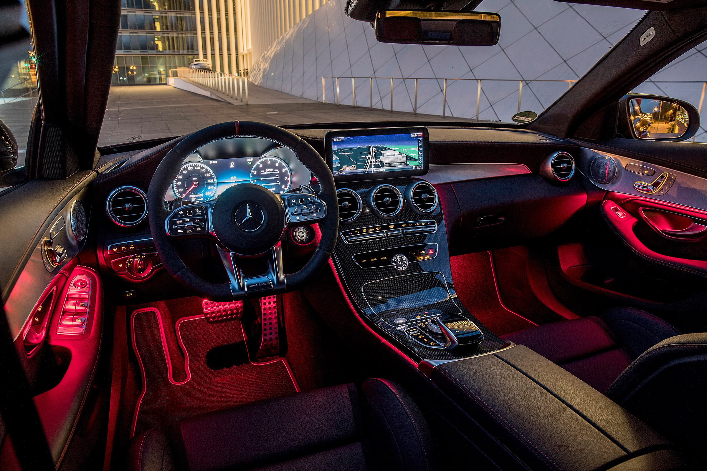 Mercedes-AMG C43 2018 facelift - interior