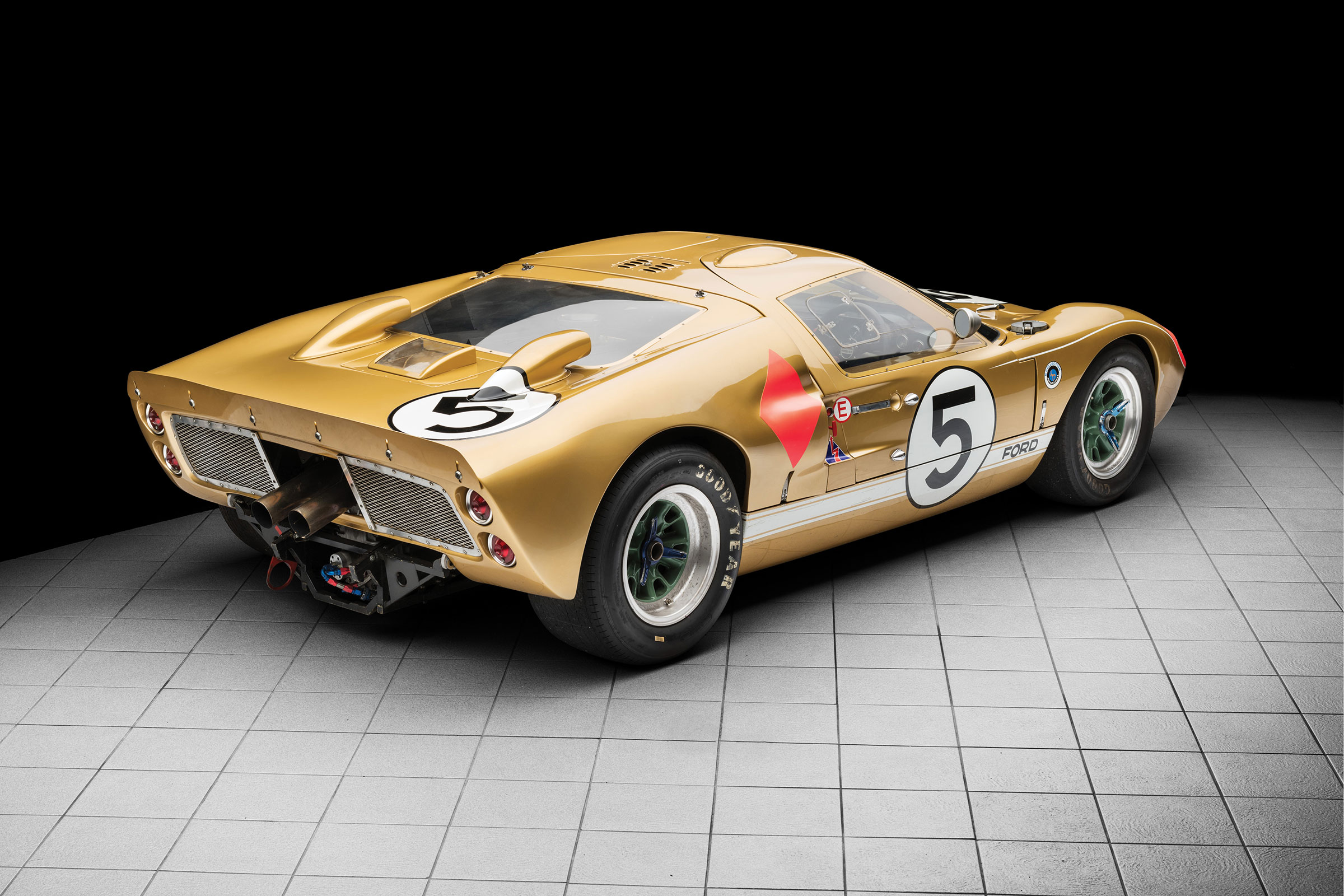 Ford GT40 – rear quarter