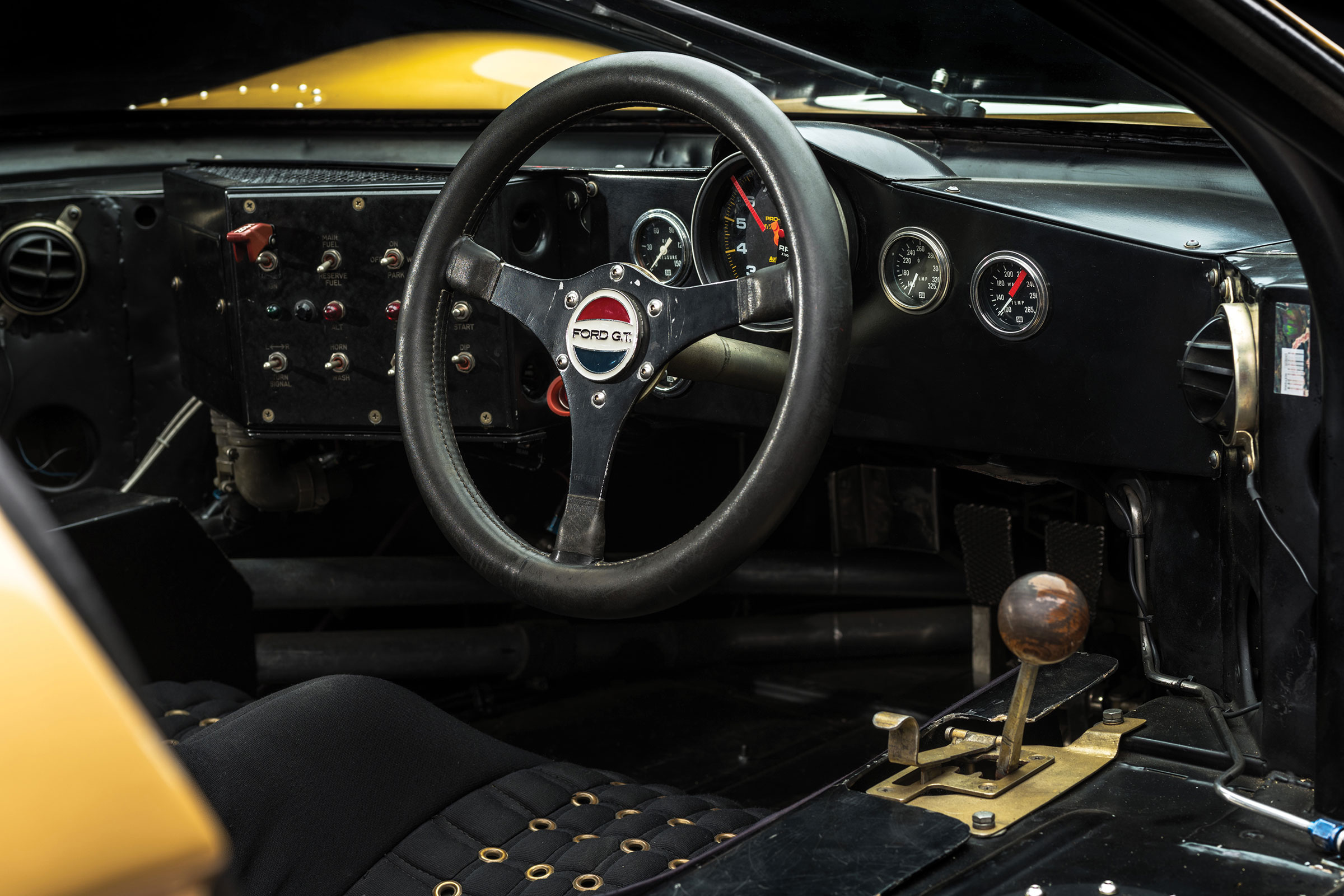 Ford GT40 – interior