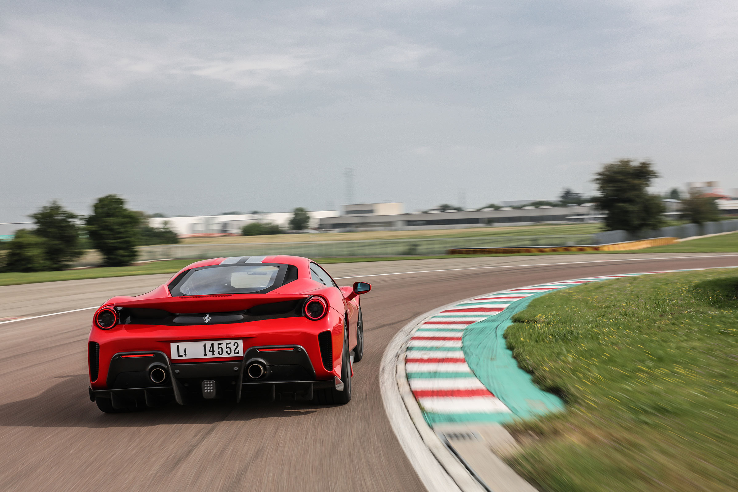 Ferrari 488 Pista – rear