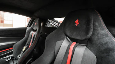 Ferrari 488 Pista – headrest