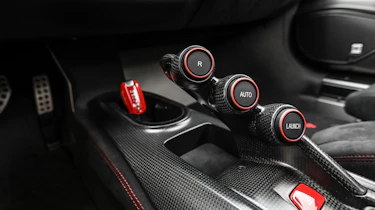 Ferrari 488 Pista – interior