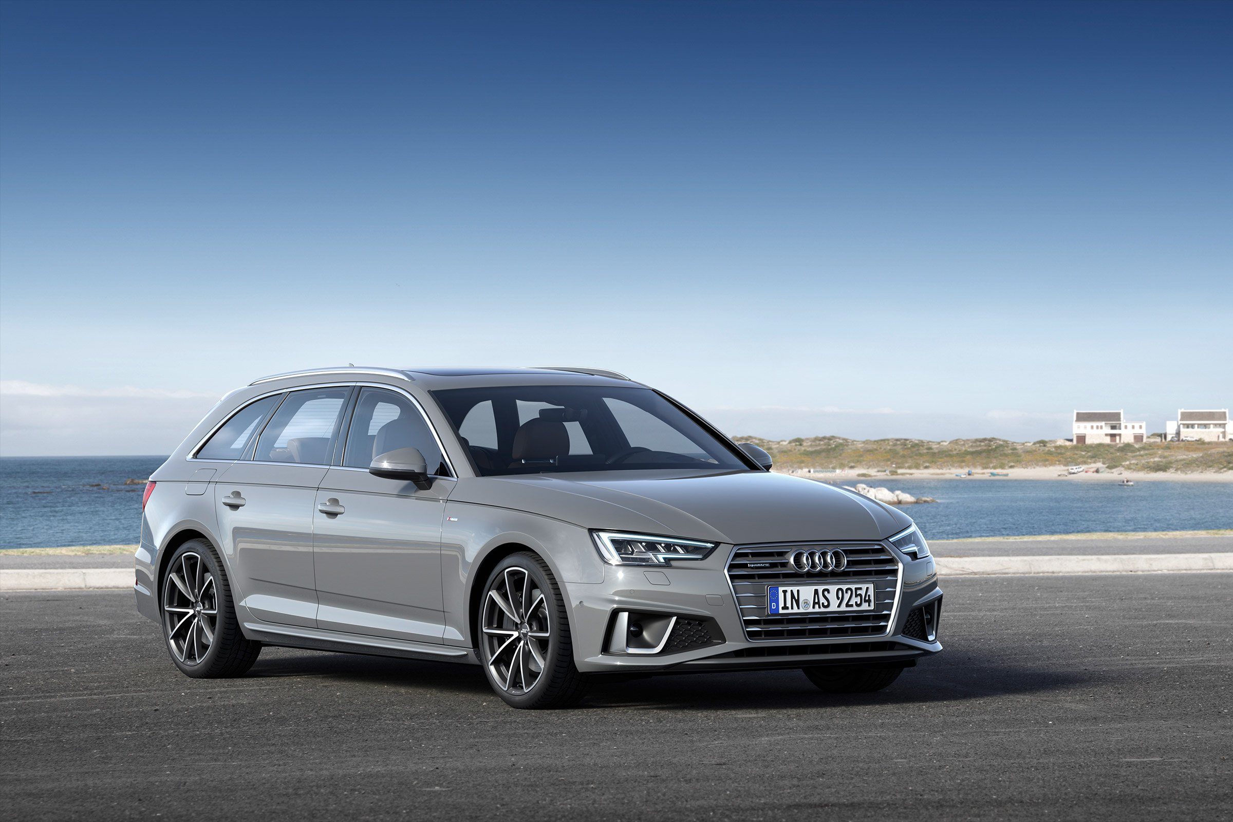 Audi A4 refresh 2018 - front