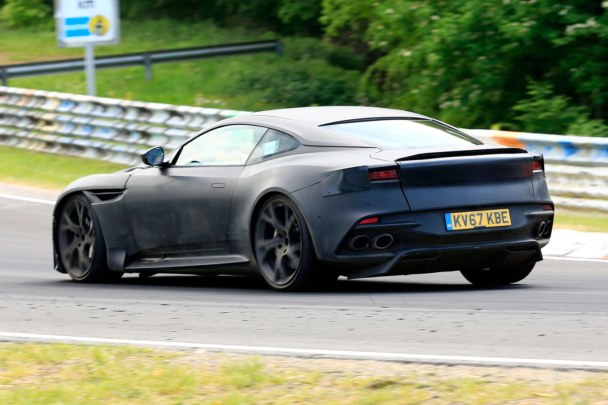 Aston Martin DBS Superleggera Prototype – Side