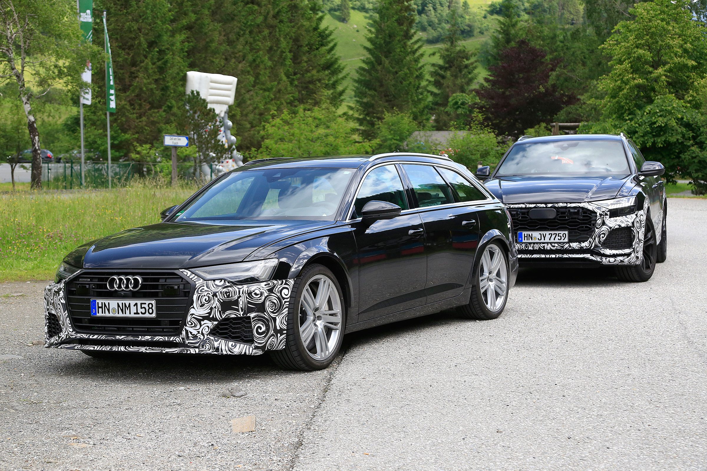 Audi RS6 Avant spy - front static