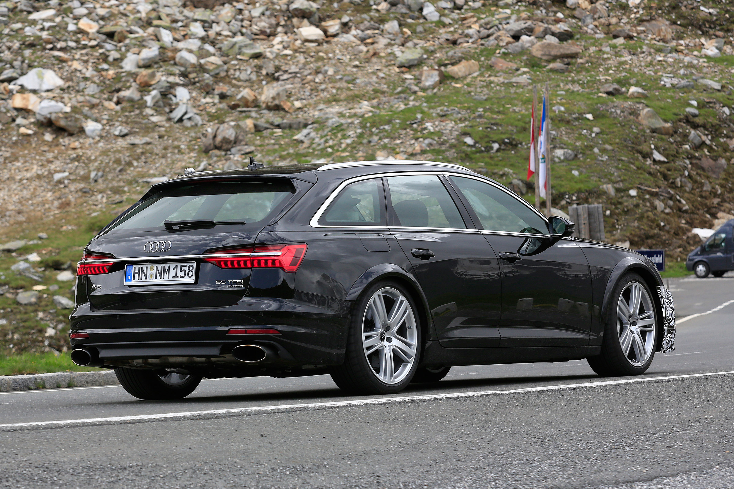 Audi RS6 Avant spy - rear quarter