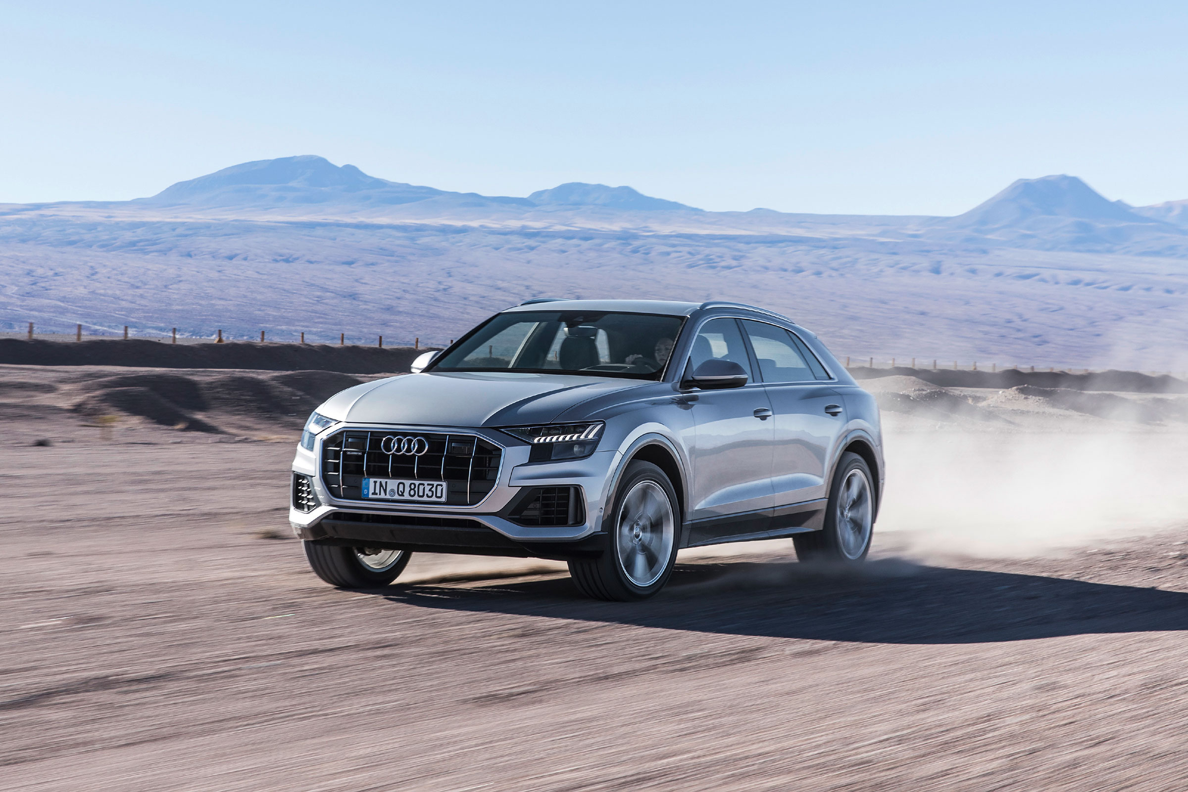 Audi Q8 – front quarter