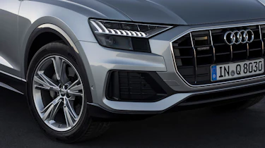 Audi Q8 – headlights