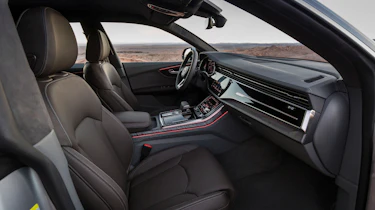 Audi Q8 – front interior
