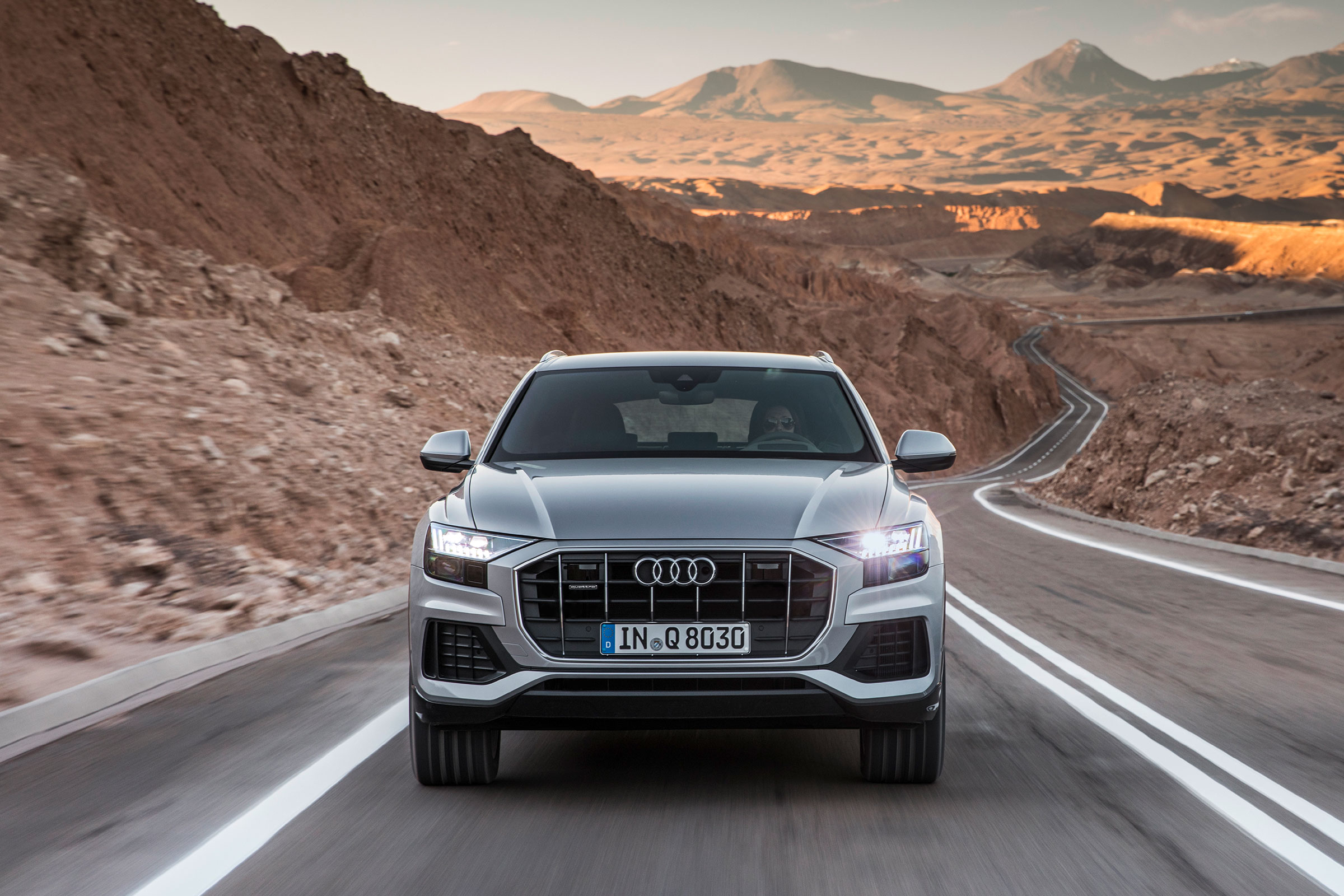 Audi Q8 – front