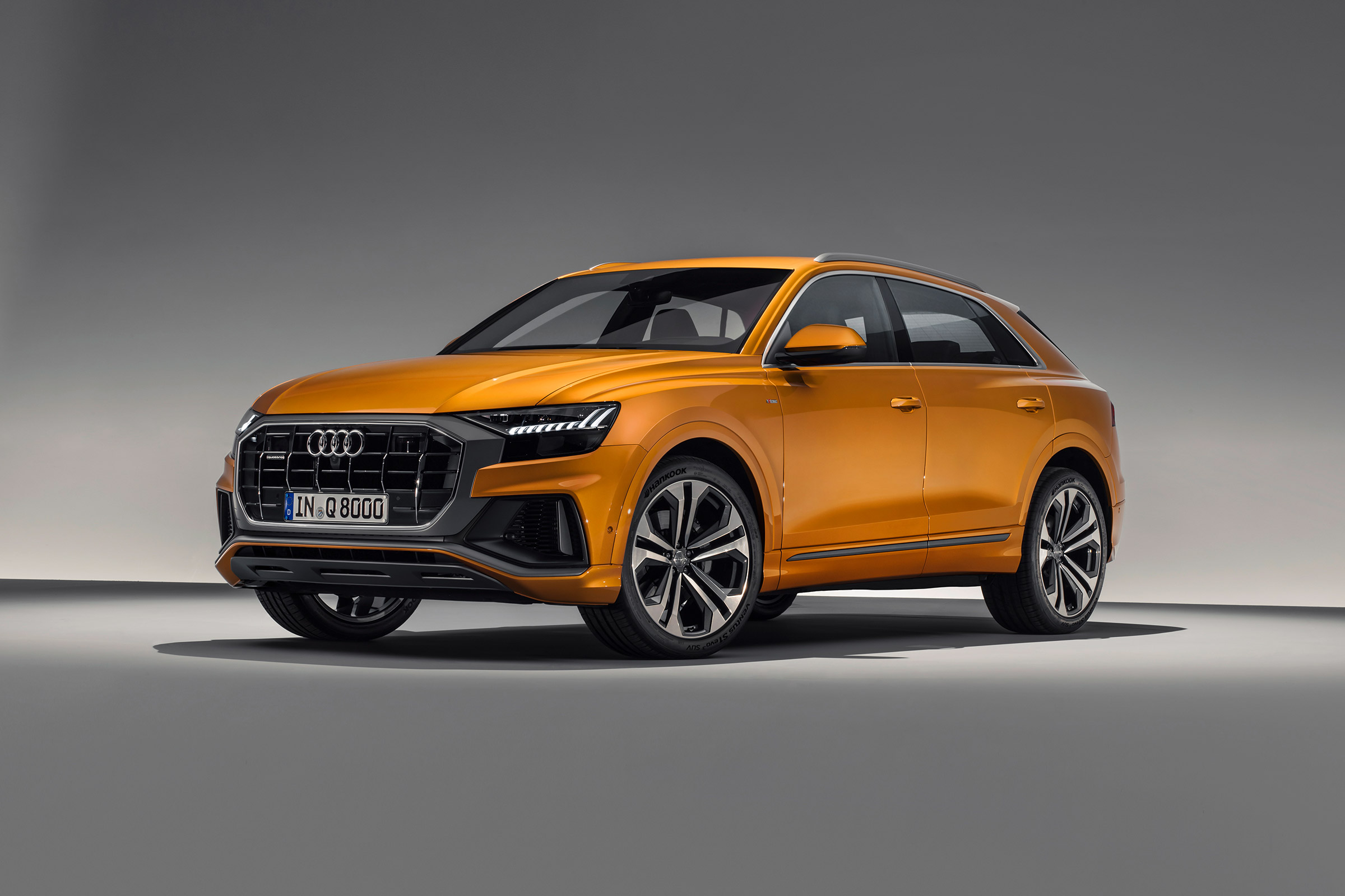 Audi Q8 TDI - front quarter