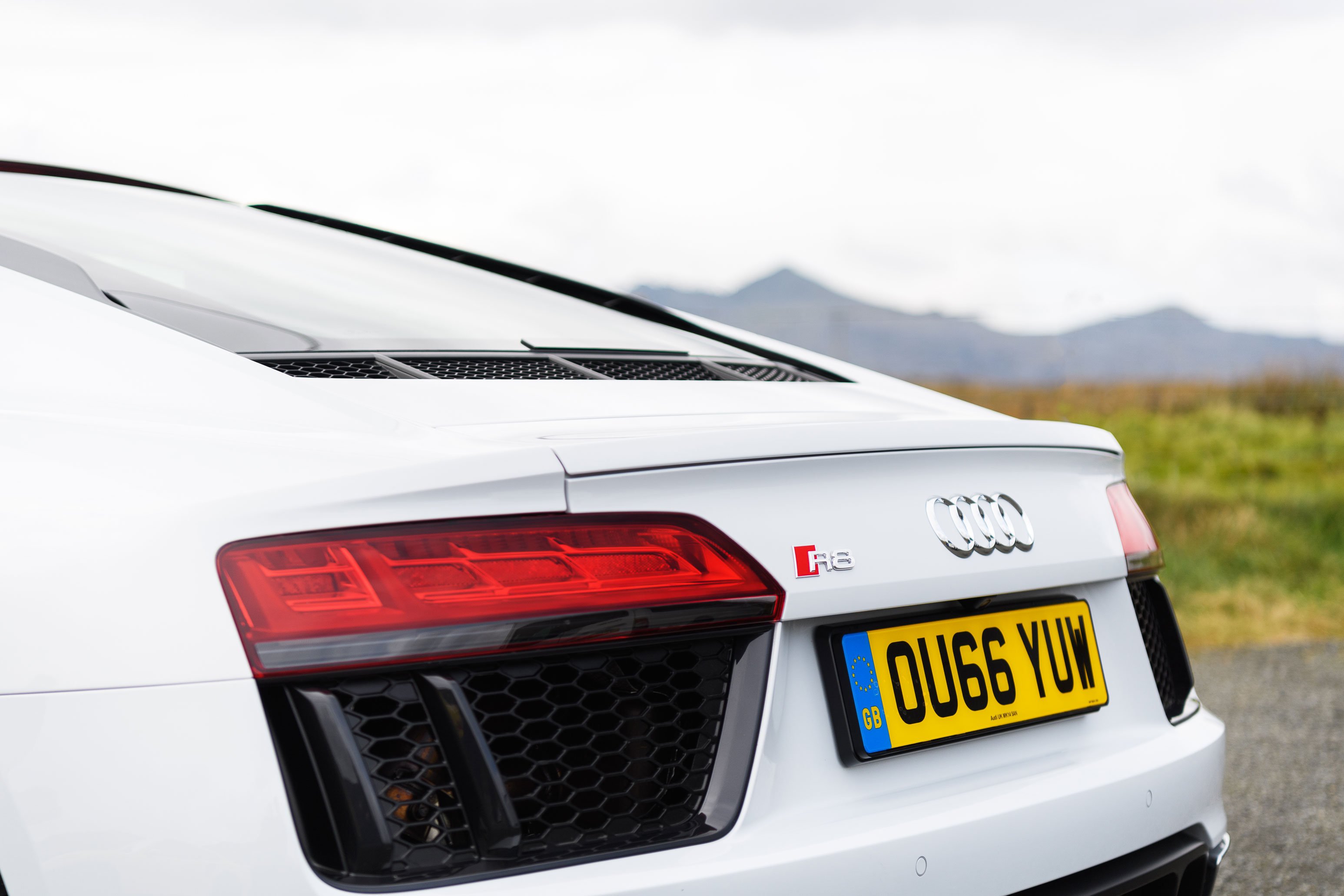 Audi R8 V10 - Rear