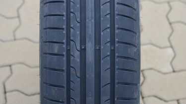 Summer tyre: Dunlop SportBluResponse