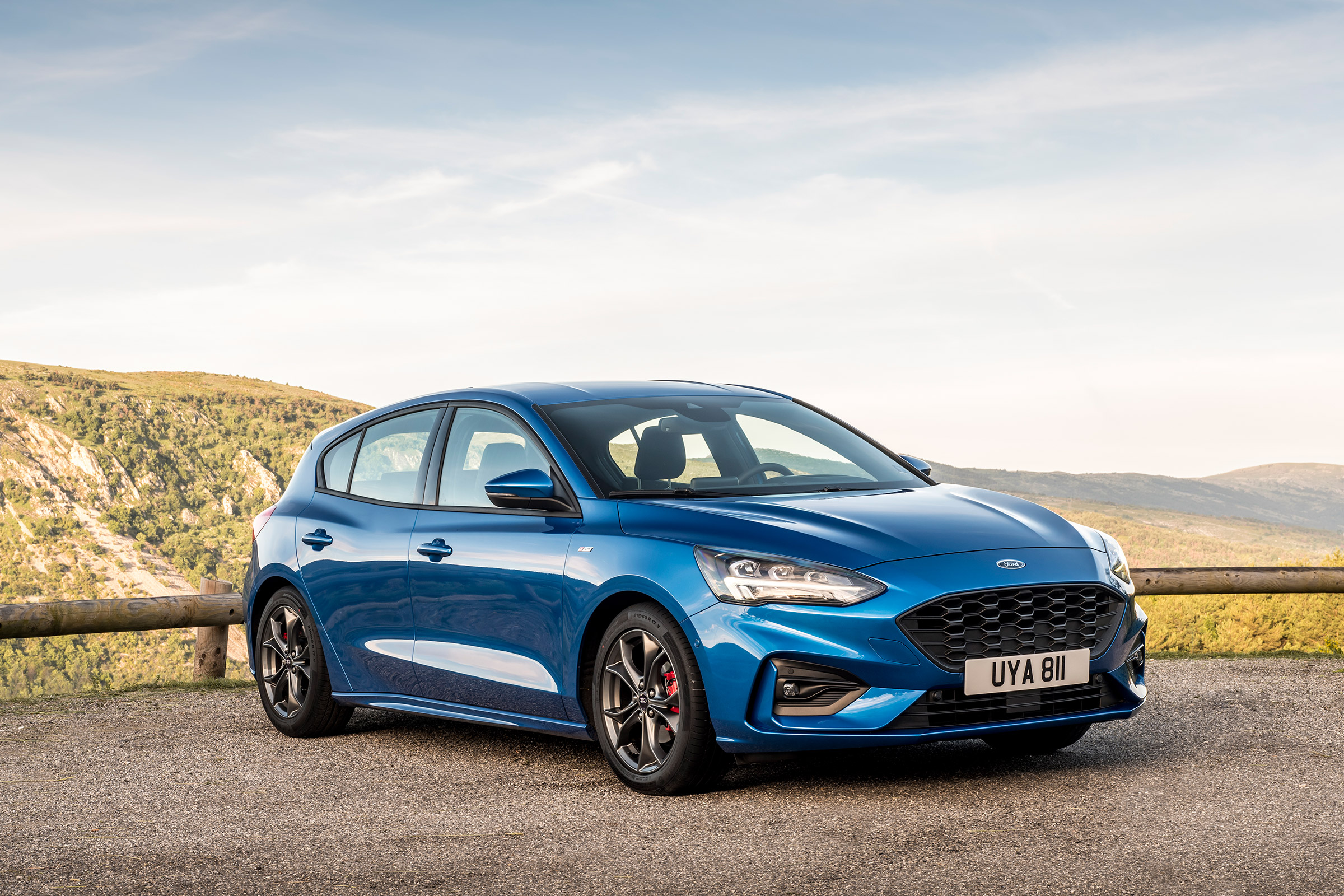 Ford Focus ST-Line review - front quarer