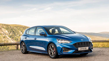 Ford Focus ST-Line review - front quarer