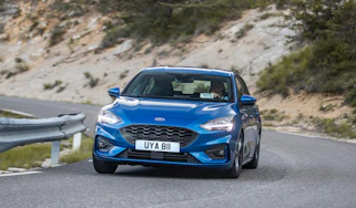 Ford Focus ST-Line review - front cornering