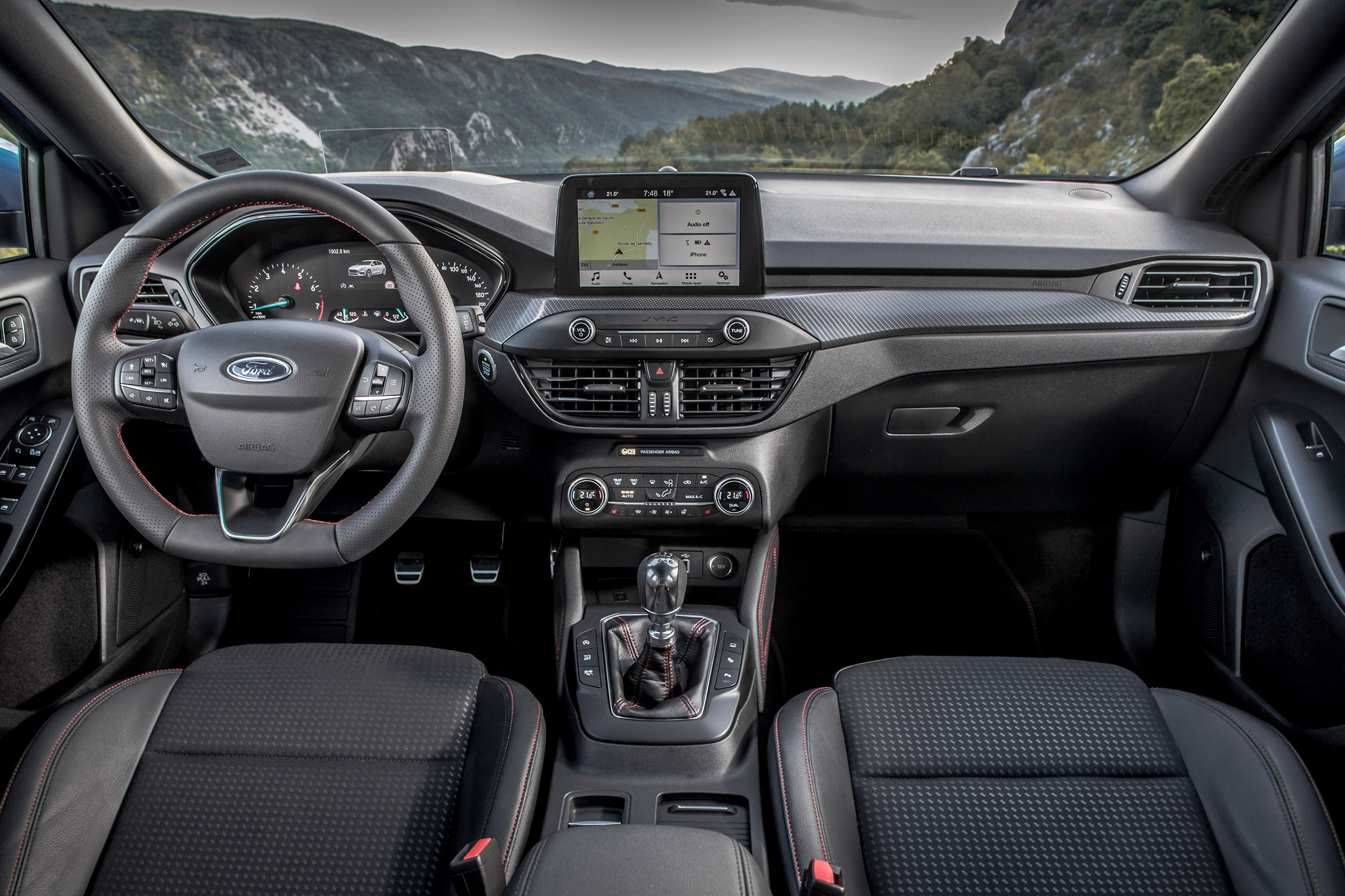 Ford Focus ST-Line review - interior