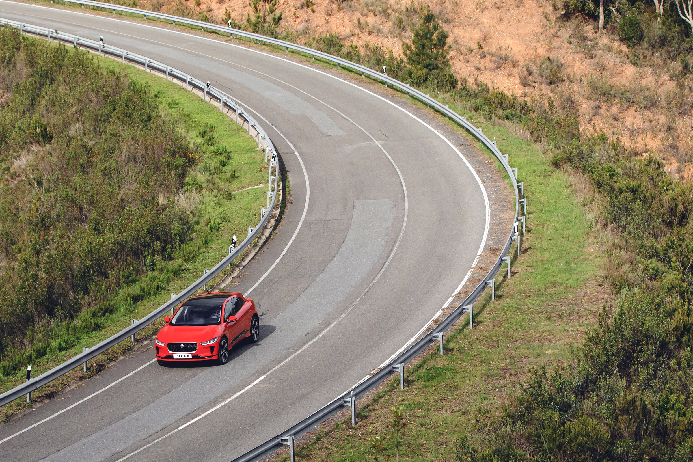 Jaguar I-Pace driving - corner