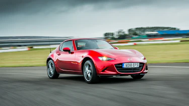 Mazda MX-5 RF – on track