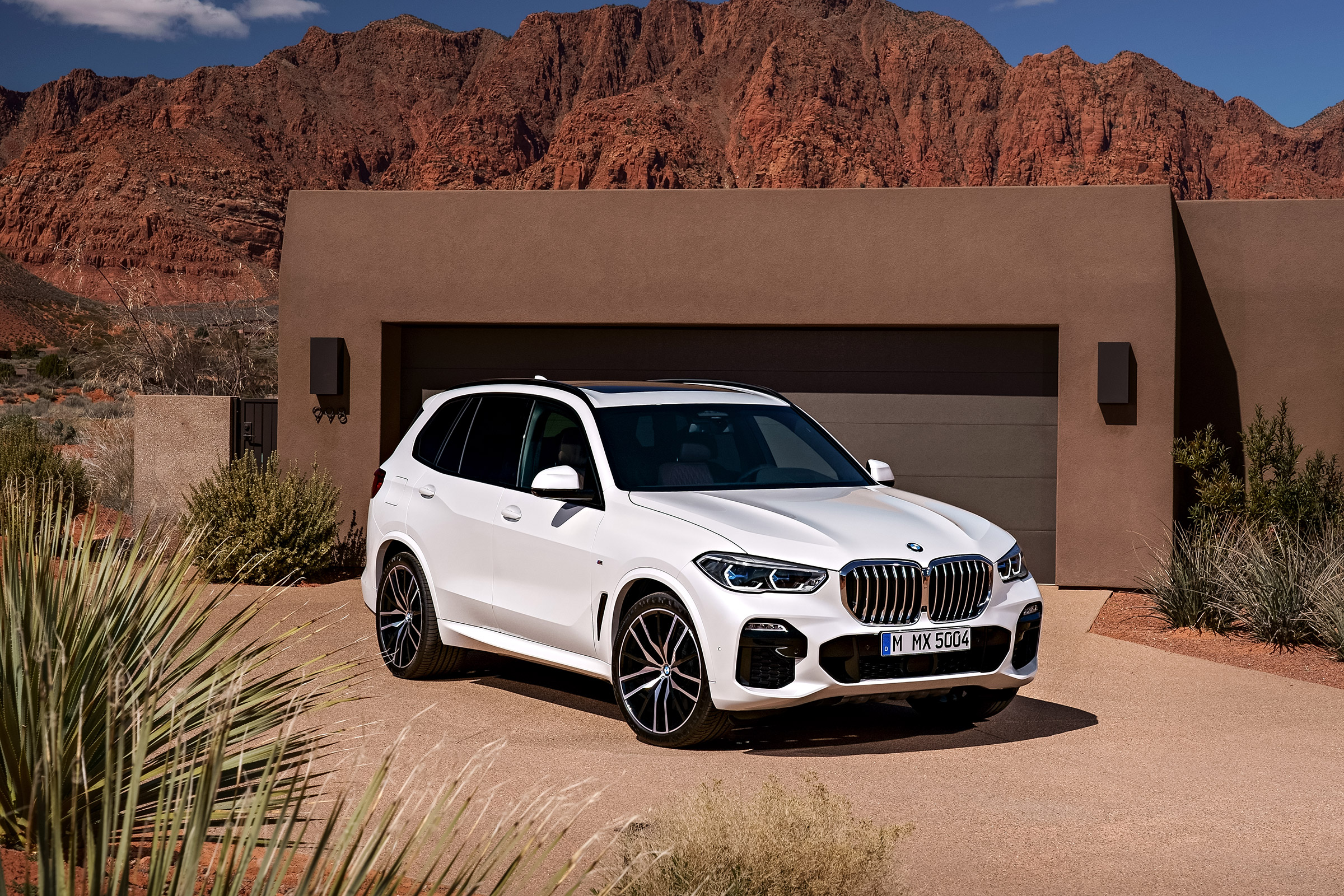 2018 BMW X5 - front