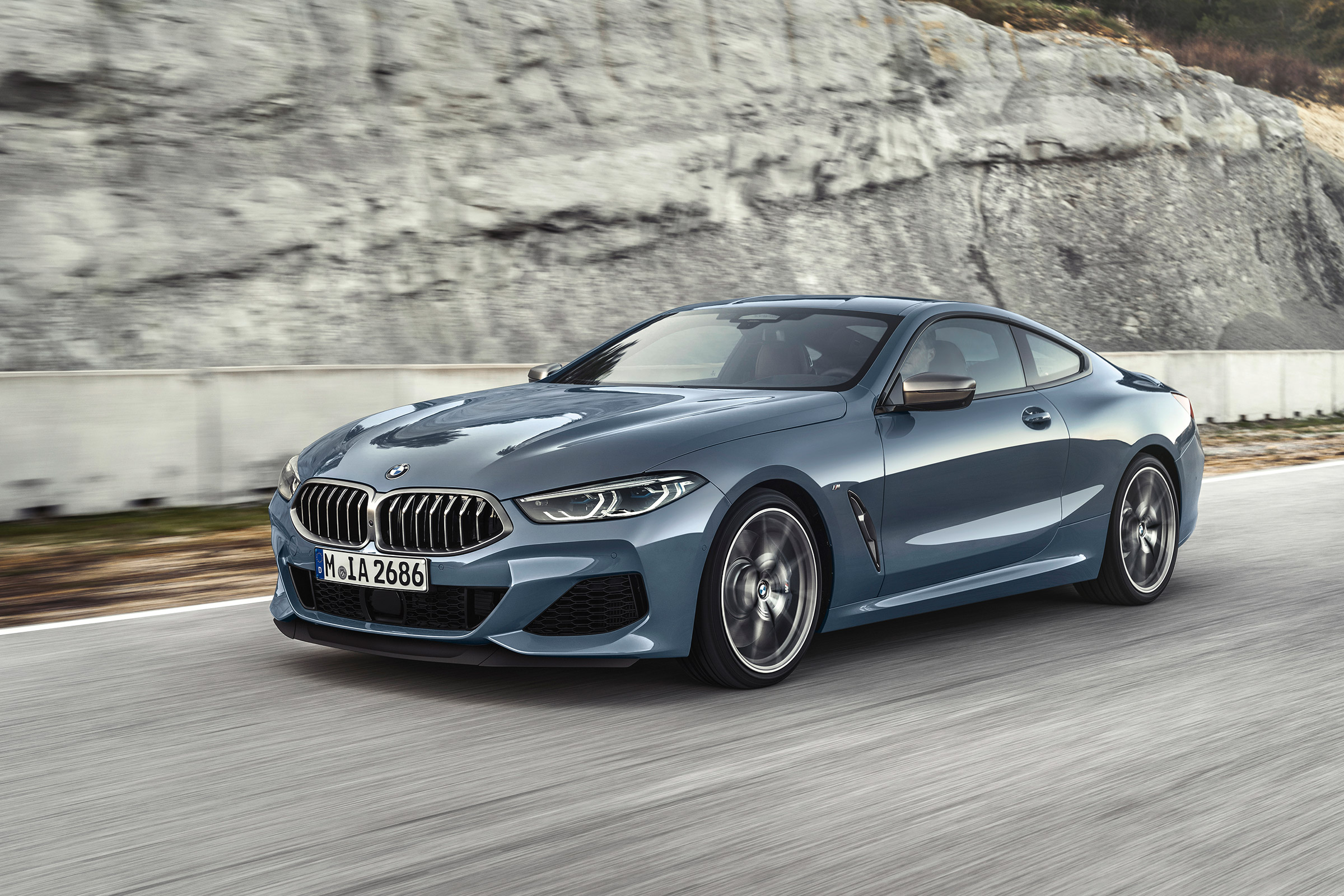 BMW M850i revealed - front quarter