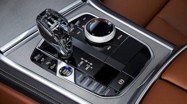 BMW M850i revealed - selector