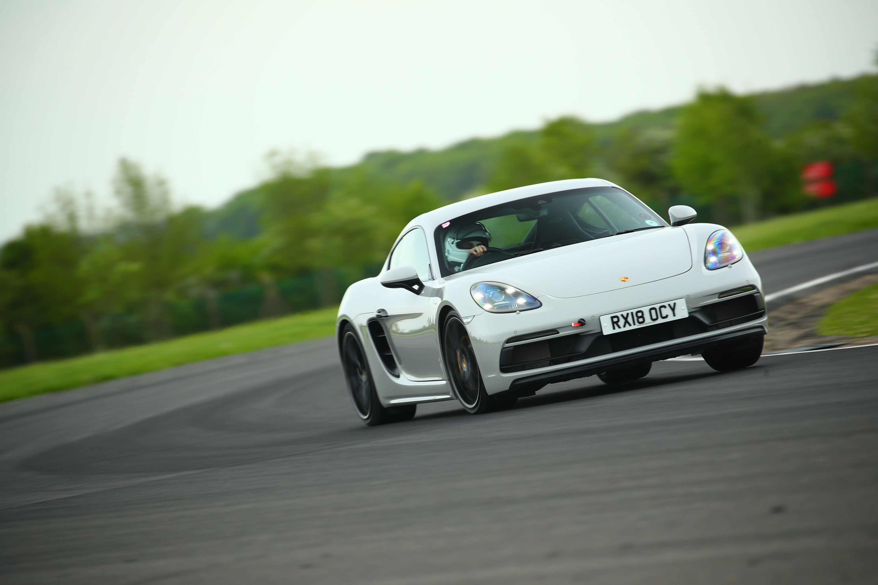 Porsche 718 Cayman GTS - Front