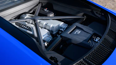 Audi R8 V10 RWS - Engine
