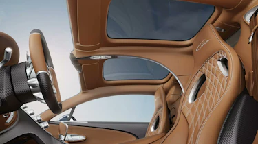 Bugatti Chiron Sky View interior