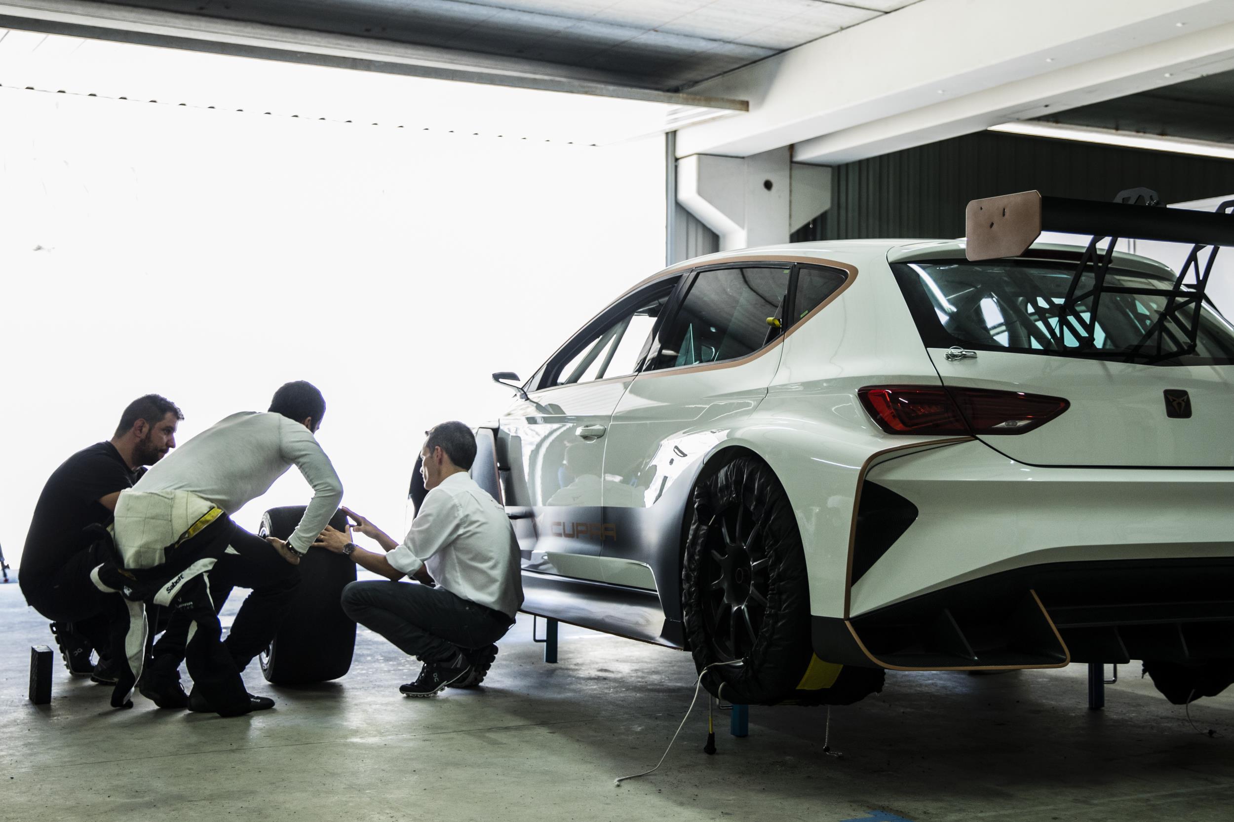SEAT Cupra E-Racer testing