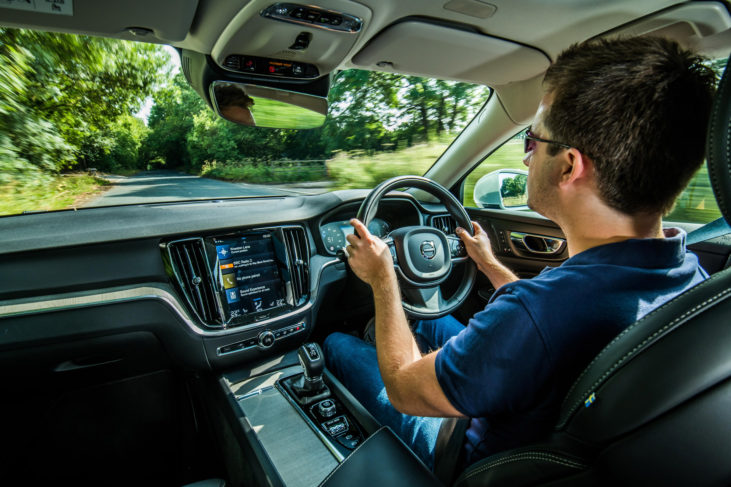 Volvo V60 driving