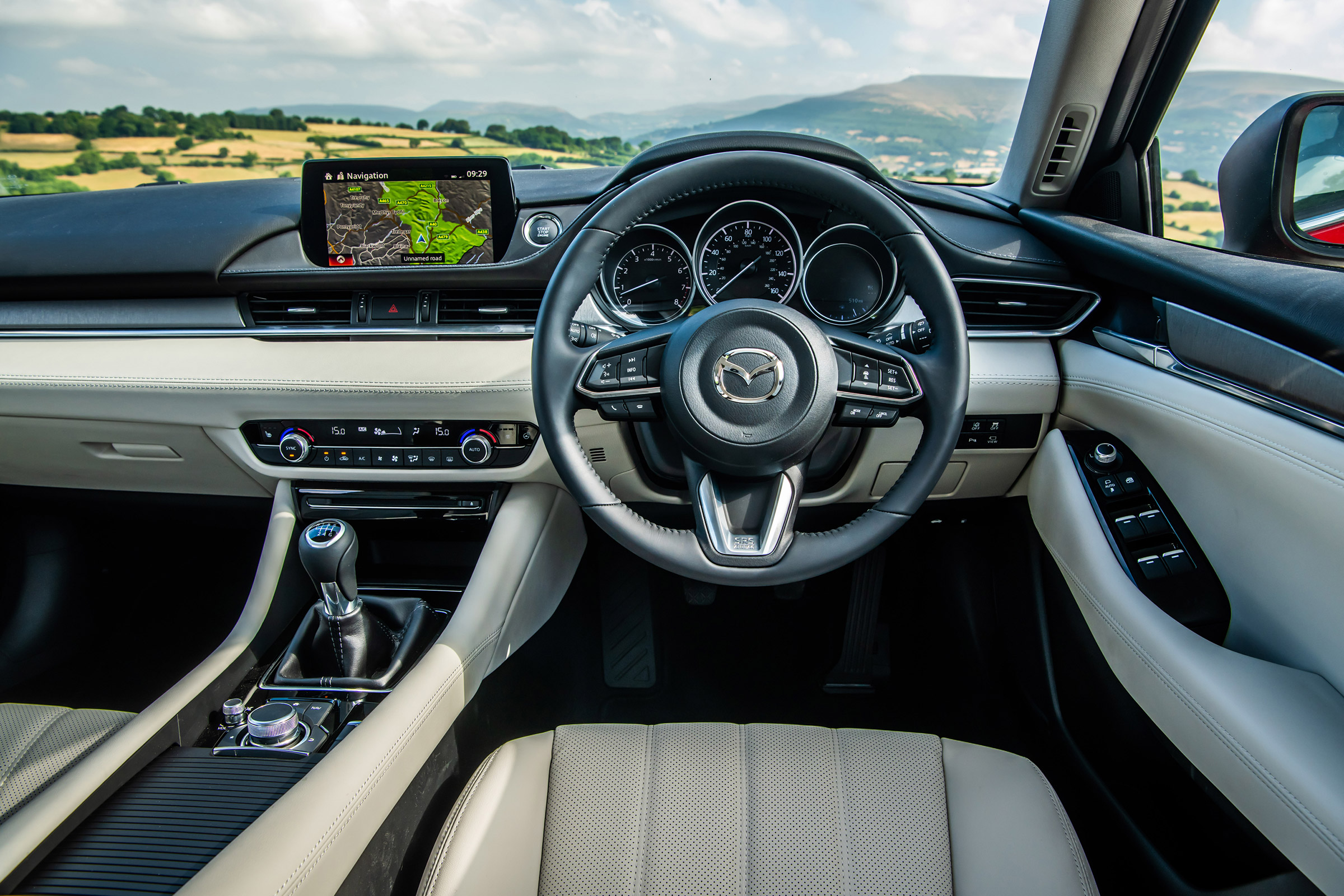 Mazda 6 MY18 review - interior