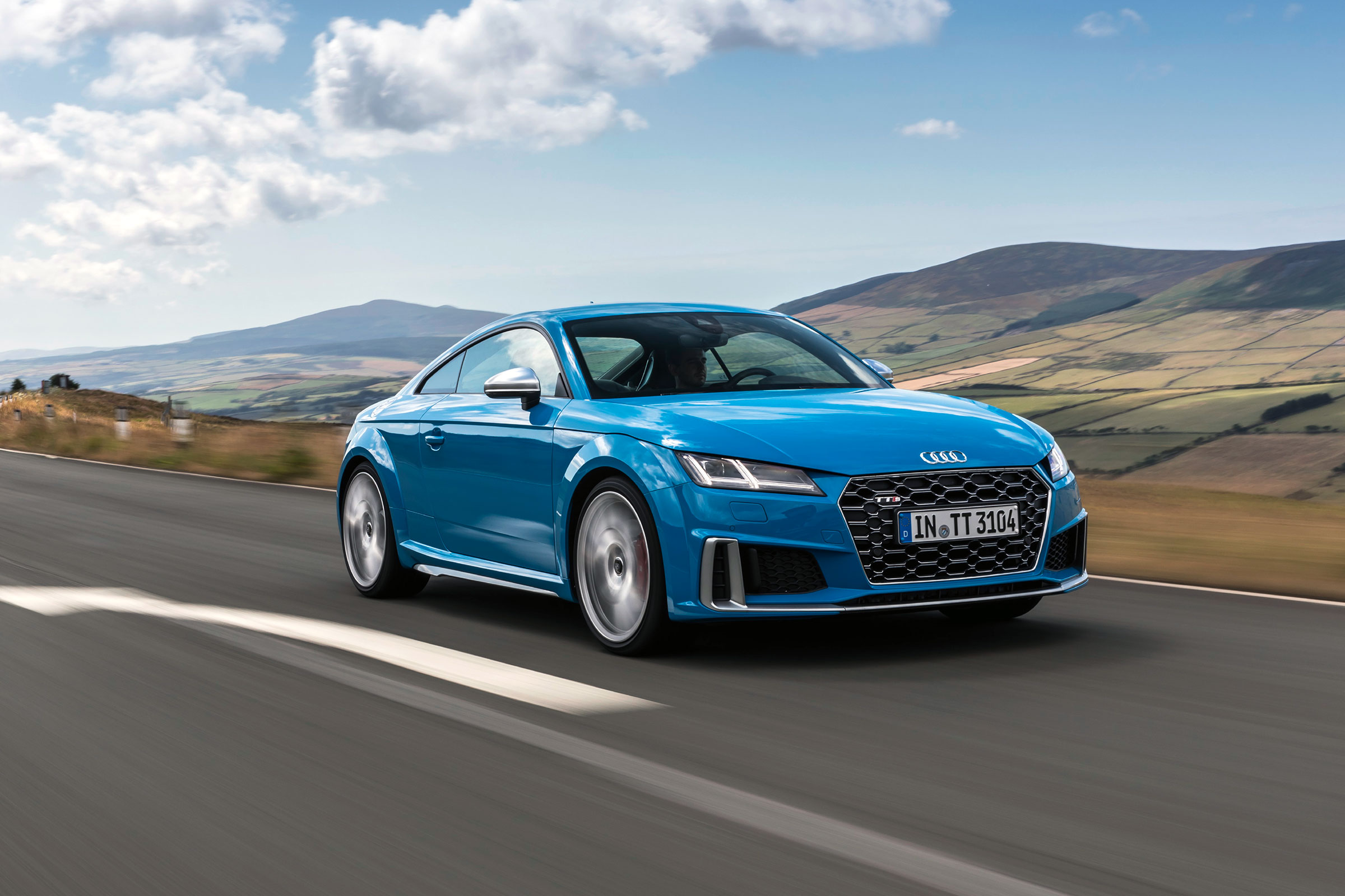 Audi TTS – front quarter