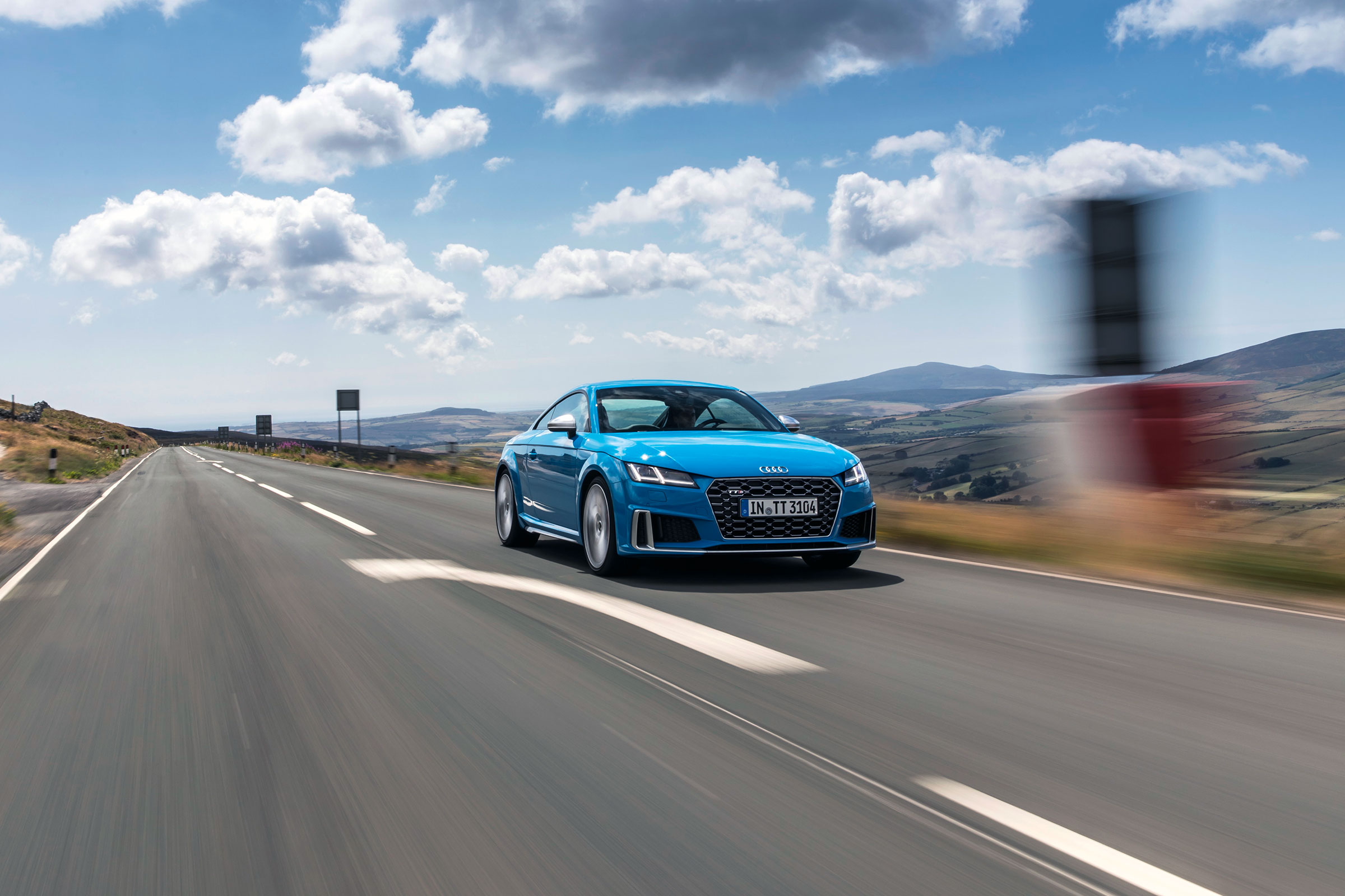 Audi TTS – front quarter