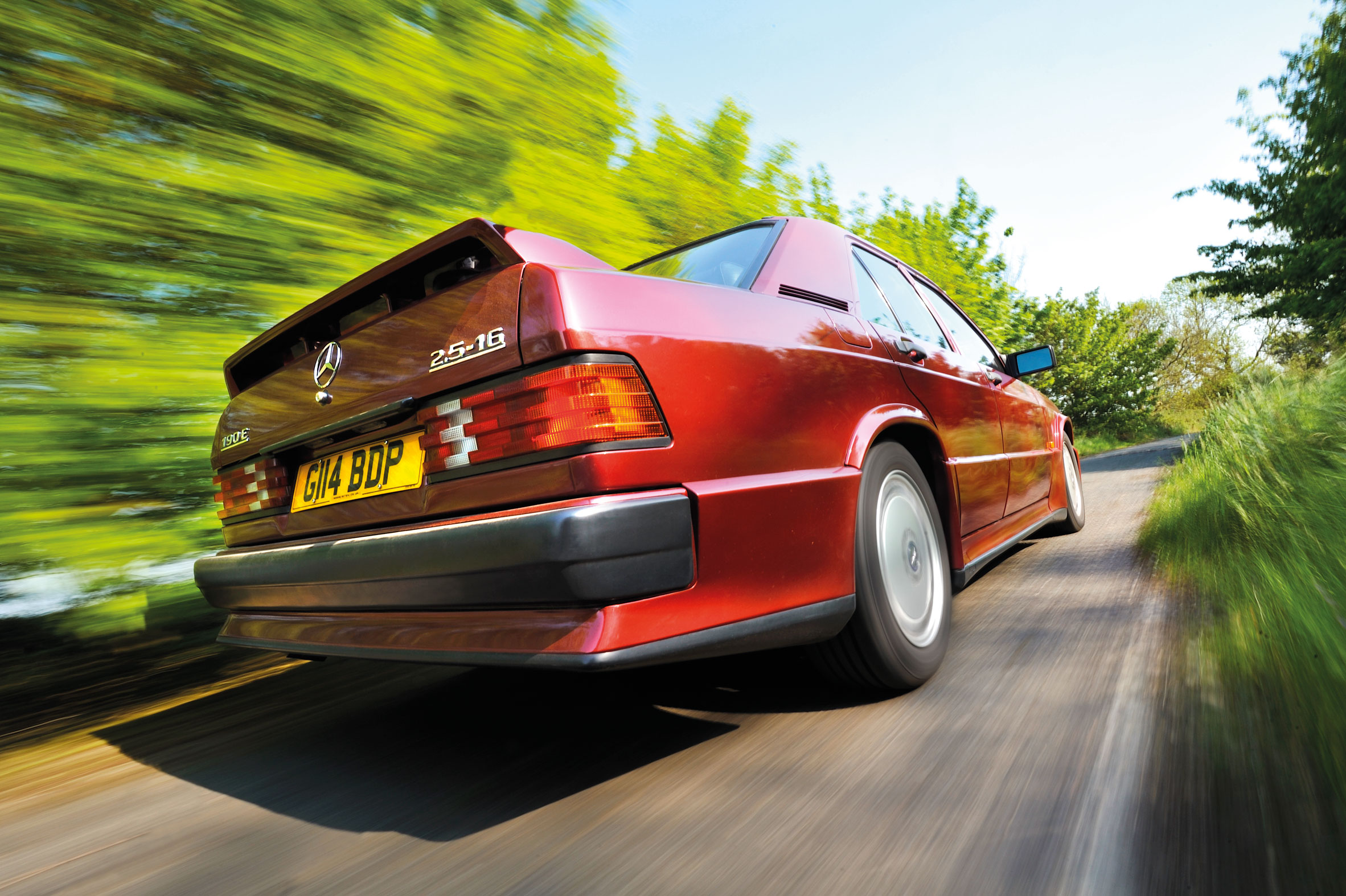 Mercedes-Benz 190E 2.5-16 - Rear