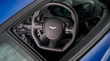 Aston Martin Vantage UK - interior